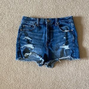 American Eagle Shortie Jean Short Next Level Stretch Size 8
